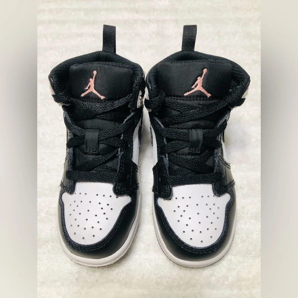 AirJordan 1 Mid SE 